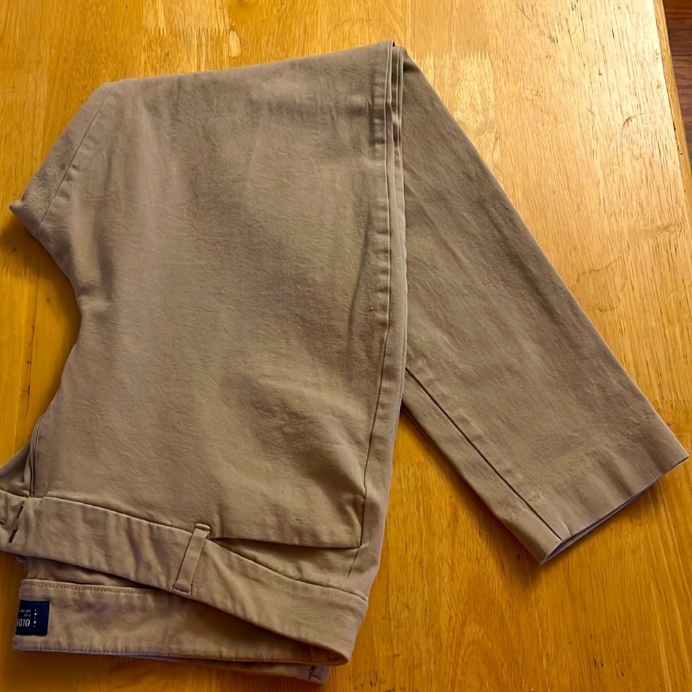 Old Navy Pixie Mid-Rise khaki pants